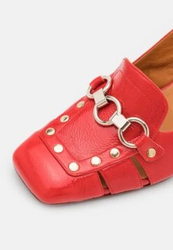 Chie Mihara Vururu - Klassieke Pumps - Ferrari Cherry -Schoenen Winkel 25973dd31ab24be8b9c9ad6169e65dca