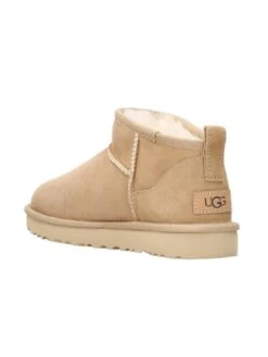 Ugg Classic Ultra Mini - Korte Laarzen - Sand -Schoenen Winkel 351ead526521466aa551436db67932ee