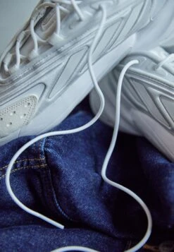 Adidas Originals Ozelia- Sneakers Laag - Footwear White/Crystal White -Schoenen Winkel 7f8134471d7040ef8baa17b6bf80c7ed
