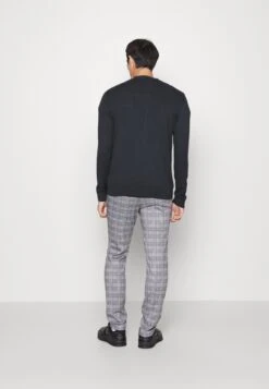 Selected Homme Slhberg V Neck- Vest - Sky Captain -Schoenen Winkel 8b798d5dc9824ebaa48c59234420303f