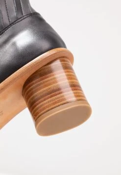 NEOSENS Debina - Korte Laarzen - Black -Schoenen Winkel 9bc2bfa8065a425ca82eb9954f1face9