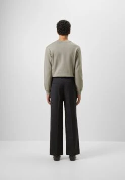 Han Kjøbenhavn Artwork Regular Crewneck - Sweater - Grey -Schoenen Winkel d8b662c2b6134858afabefad4470f364