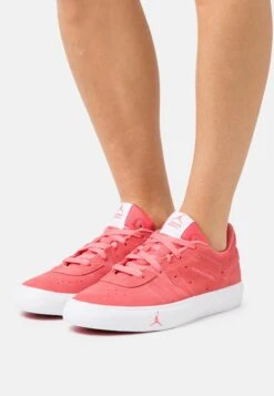 Wmns Jordan Series Es - Sneakers Laag - Sea Coral/White