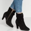 Rita - Korte Laarzen - Black 2 Rita - Korte Laarzen - Black -Schoenen Winkel fe97c092ea174d1683848bea52ceab34