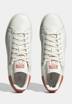 Adidas Originals Stan Smith Unisex - Sneakers Laag - Core White Off White Preloved Red -Schoenen Winkel 5153442088ca4647a19d689b8a16c869