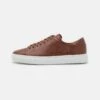 J.Lindeberg Sneakers Laag - Cognac -Schoenen Winkel 65ac660001b84ba7bc5c75f842ae5308