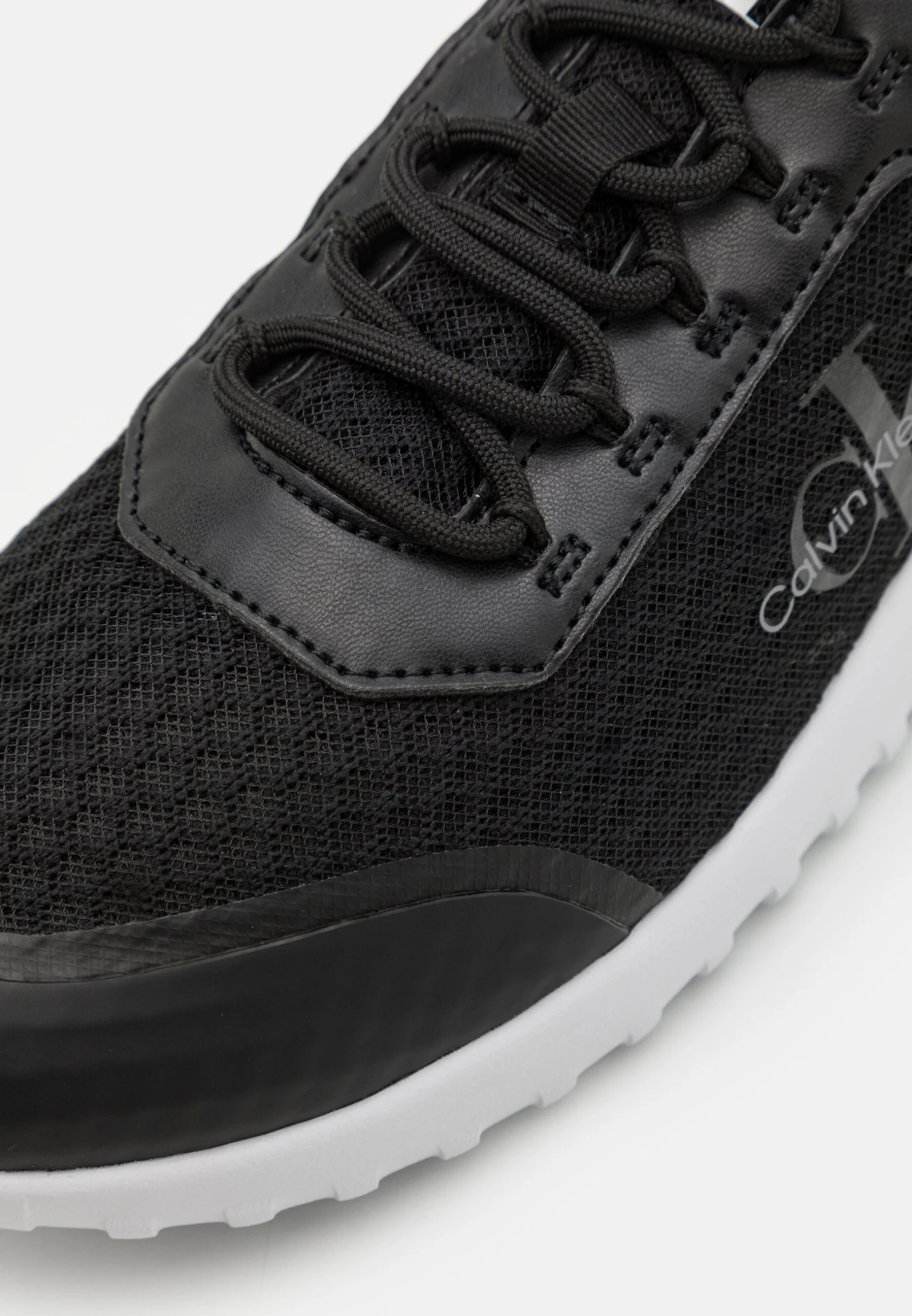 Calvin Klein Jeans Eva Runner Monologo - Sneakers Laag - Black 8 Calvin Klein Jeans Eva Runner Monologo - Sneakers Laag - Black - Afbeelding 6