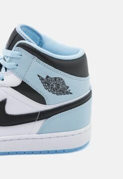 Air Jordan 1 Mid Se - Sneakers Hoog - White/Ice Blue/Black -Schoenen Winkel 8787d310a7e94259b7bda04ac9e2d7f6