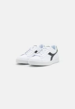 Diadora Torneo Unisex - Sneakers Laag - White/Garden Green 9 Diadora Torneo Unisex - Sneakers Laag - White/Garden Green -Schoenen Winkel a58723ce7dee4c9f832f9d1c86737491