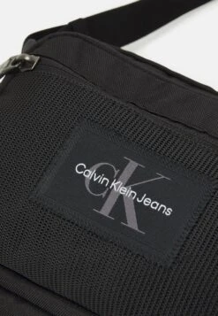 Calvin Klein Jeans Sport Essentials Camera Bag Unisex - Schoudertas - Black 9 Calvin Klein Jeans Sport Essentials Camera Bag Unisex - Schoudertas - Black -Schoenen Winkel bbed8709ade74625be0160a179e40af2