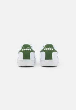 Diadora Torneo Unisex - Sneakers Laag - White/Garden Green 10 Diadora Torneo Unisex - Sneakers Laag - White/Garden Green -Schoenen Winkel c3917338ad1c49189e32fa568c9a0707